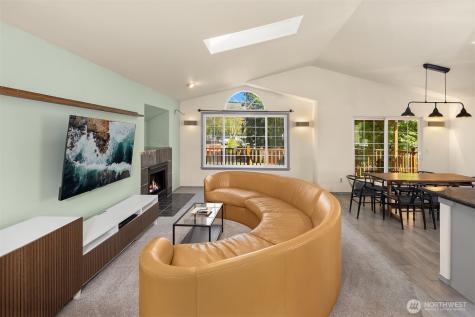 6627 Ellis Avenue S Seattle WA 98108