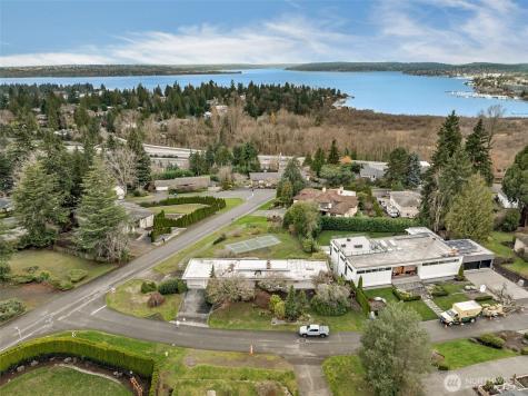 9808 NE 33rd Street Bellevue WA 98004
