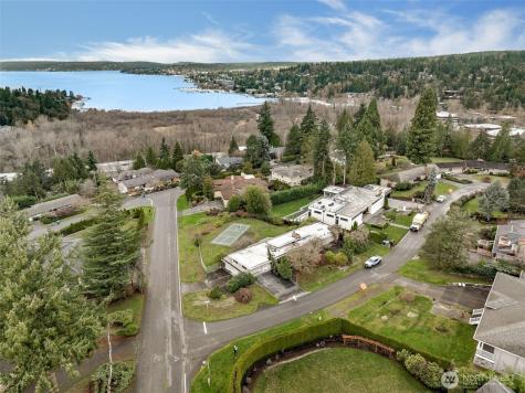 9808 NE 33rd Street Bellevue WA 98004