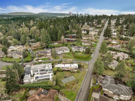 9808 NE 33rd Street Bellevue WA 98004