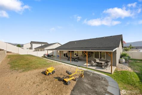 2223 Maryhill Street SE East Wenatchee WA 98802