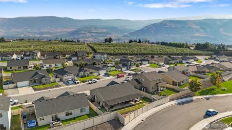 2223 Maryhill Street SE East Wenatchee WA 98802