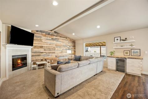 2223 Maryhill Street SE East Wenatchee WA 98802