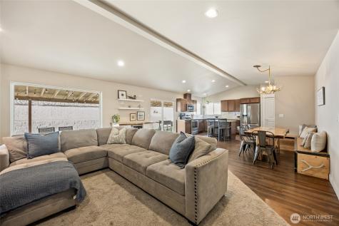 2223 Maryhill Street SE East Wenatchee WA 98802