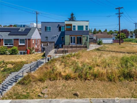4524 12th Avenue S Seattle WA 98108