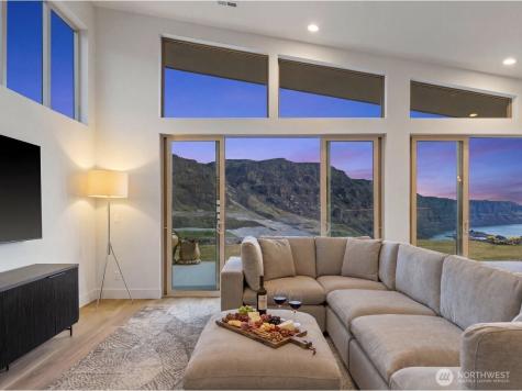 9773 Ridgeview Drive NW Quincy WA 98848