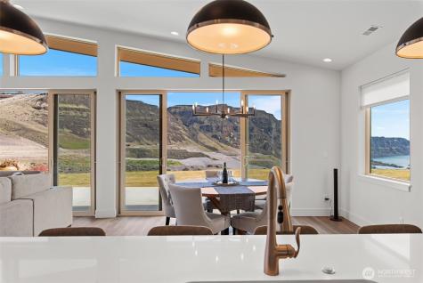 9773 Ridgeview Drive NW Quincy WA 98848