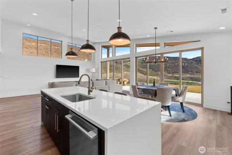9773 Ridgeview Drive NW Quincy WA 98848