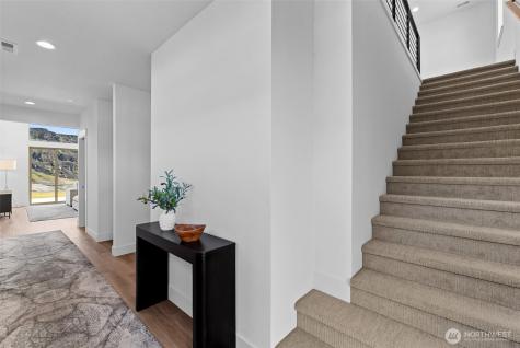 9773 Ridgeview Drive NW Quincy WA 98848