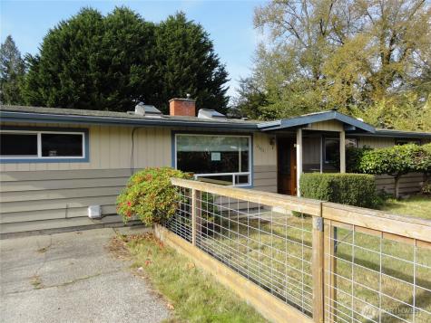 28821 18th Avenue S Federal Way WA 98003