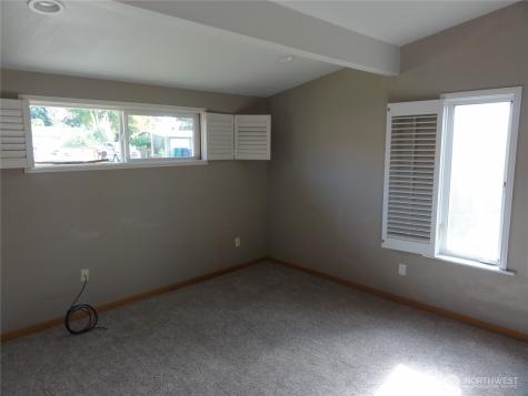 28821 18th Avenue S Federal Way WA 98003
