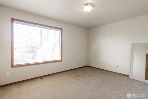 22686 129th Place SE Kent WA 98031