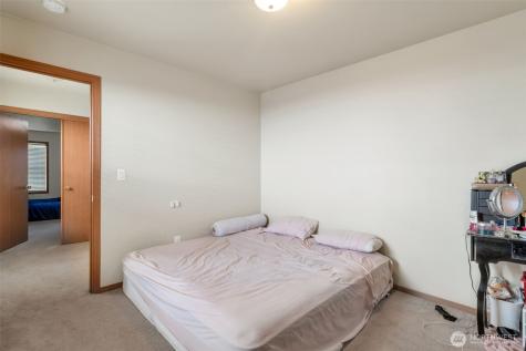 22686 129th Place SE Kent WA 98031