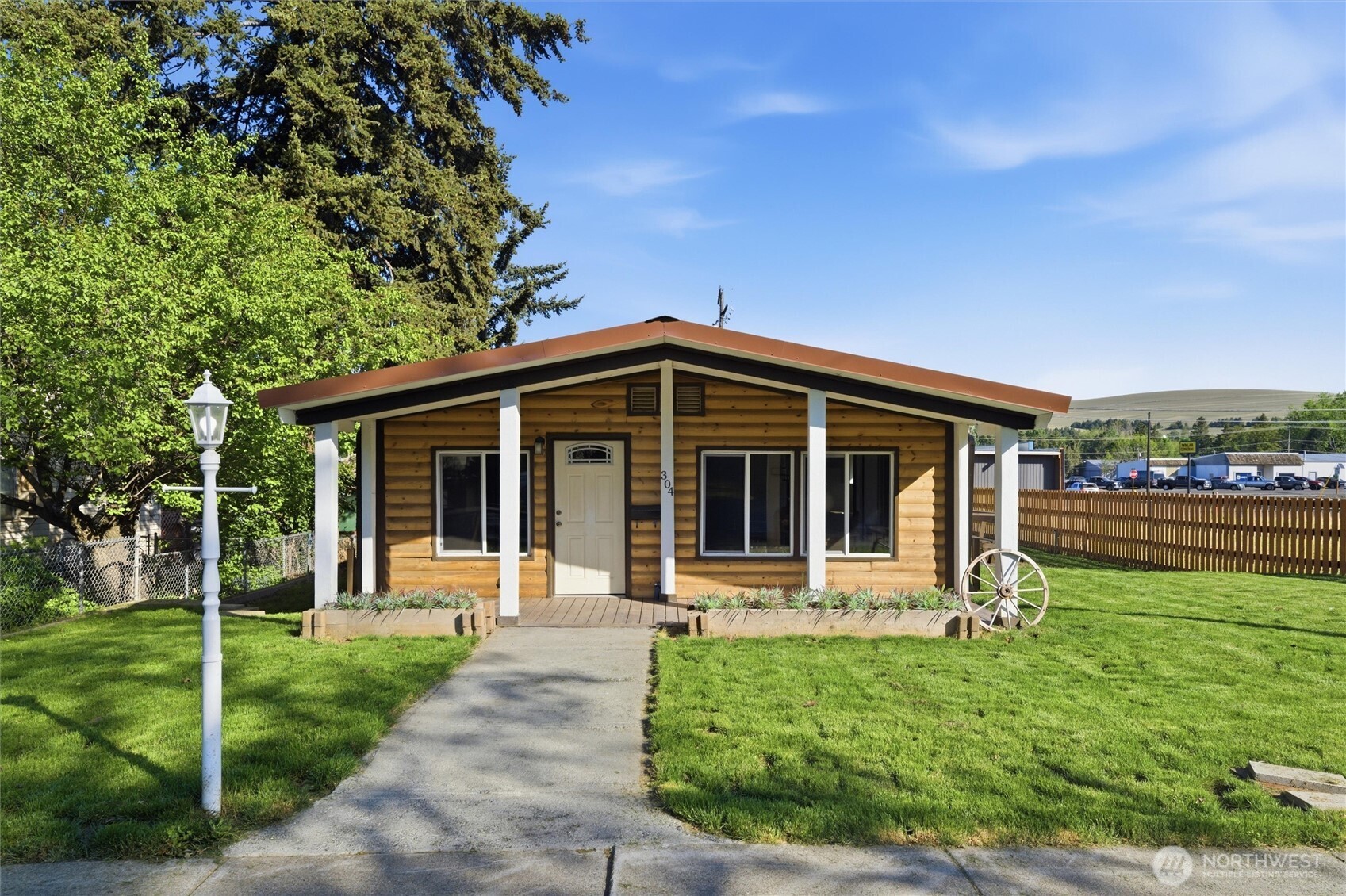 304 W Clay Dayton WA 99328