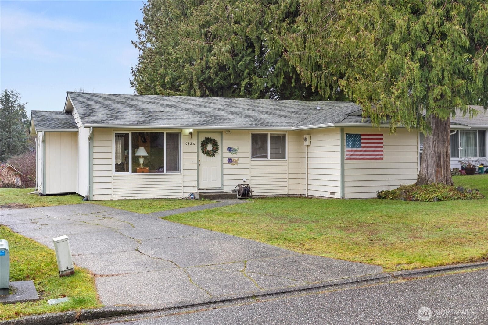 9226 3rd Place SE Everett WA 98208