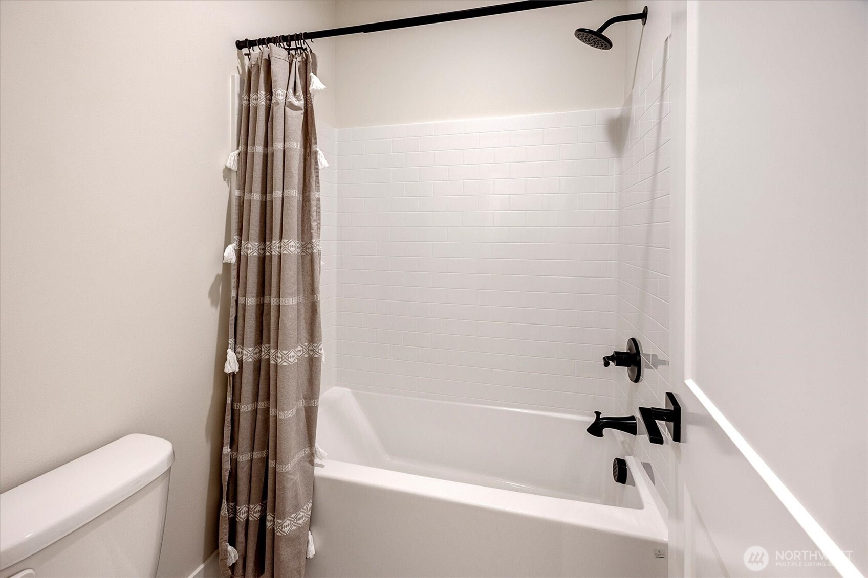 12143 NE 170th Place Bothell WA 98011