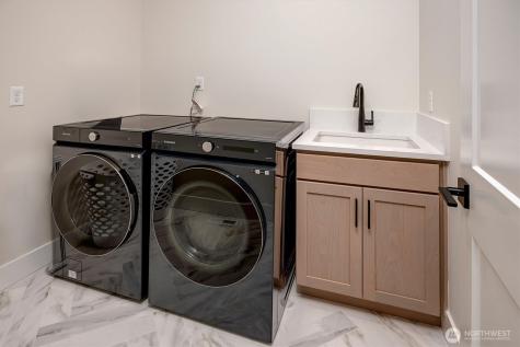 12143 NE 170th Place Bothell WA 98011