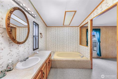 1710 N 33rd Place Mount Vernon WA 98273