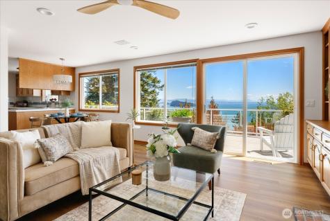 4444 Norris Lane Oak Harbor WA 98277
