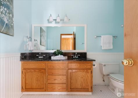 4444 Norris Lane Oak Harbor WA 98277