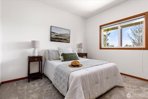 4444 Norris Lane Oak Harbor WA 98277