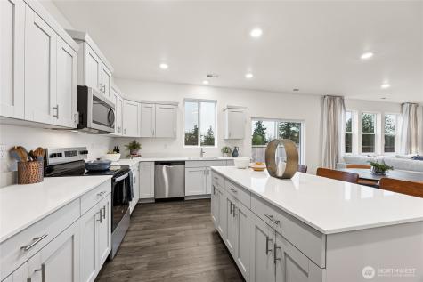 1468 Pecheos Avenue Buckley WA 98321