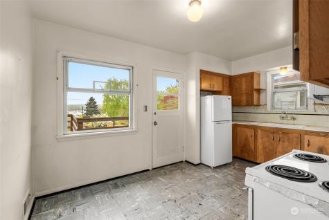 4345 12th Avenue S Seattle WA 98108