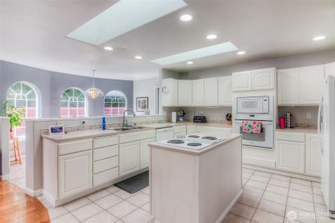7512 Olmstead Court Yakima WA 98908
