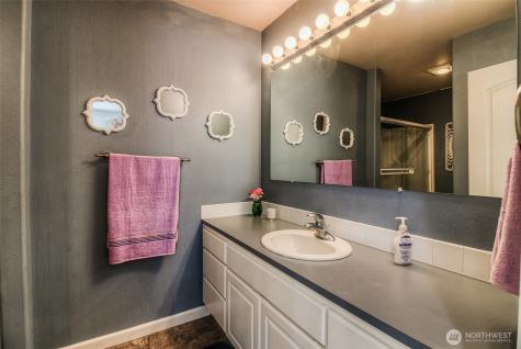 7512 Olmstead Court Yakima WA 98908