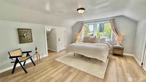 1715 S 40th Street Tacoma WA 98418