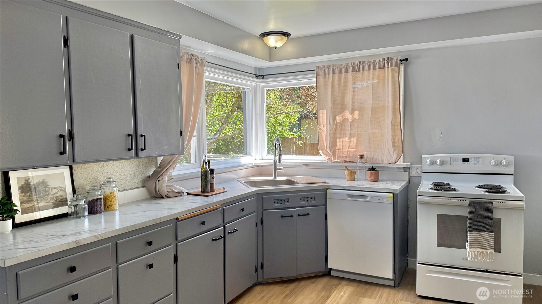 1715 S 40th Street Tacoma WA 98418