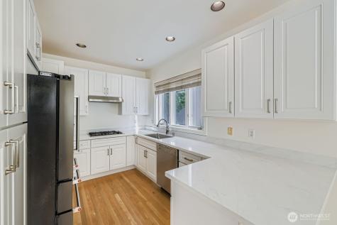 608 Bellevue Way SE Bellevue WA 98004