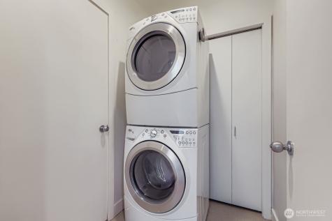 608 Bellevue Way SE Bellevue WA 98004