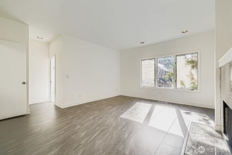 608 Bellevue Way SE Bellevue WA 98004