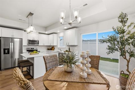 1075 Red Apple Road Wenatchee WA 98801