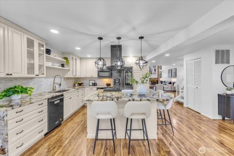 161 142nd Place NE Bellevue WA 98007