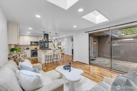 161 142nd Place NE Bellevue WA 98007