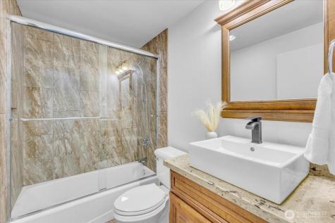 161 142nd Place NE Bellevue WA 98007