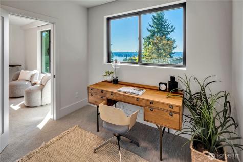6950 SE Maker Street Mercer Island WA 98040