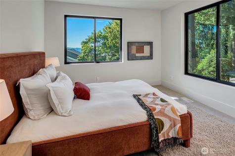 6950 SE Maker Street Mercer Island WA 98040