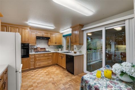 1036 146th Avenue SE Bellevue WA 98007