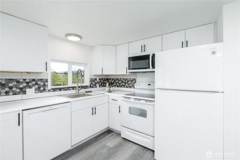 251 Washington Harbor Road Sequim WA 98382