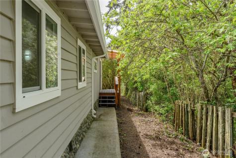 251 Washington Harbor Road Sequim WA 98382