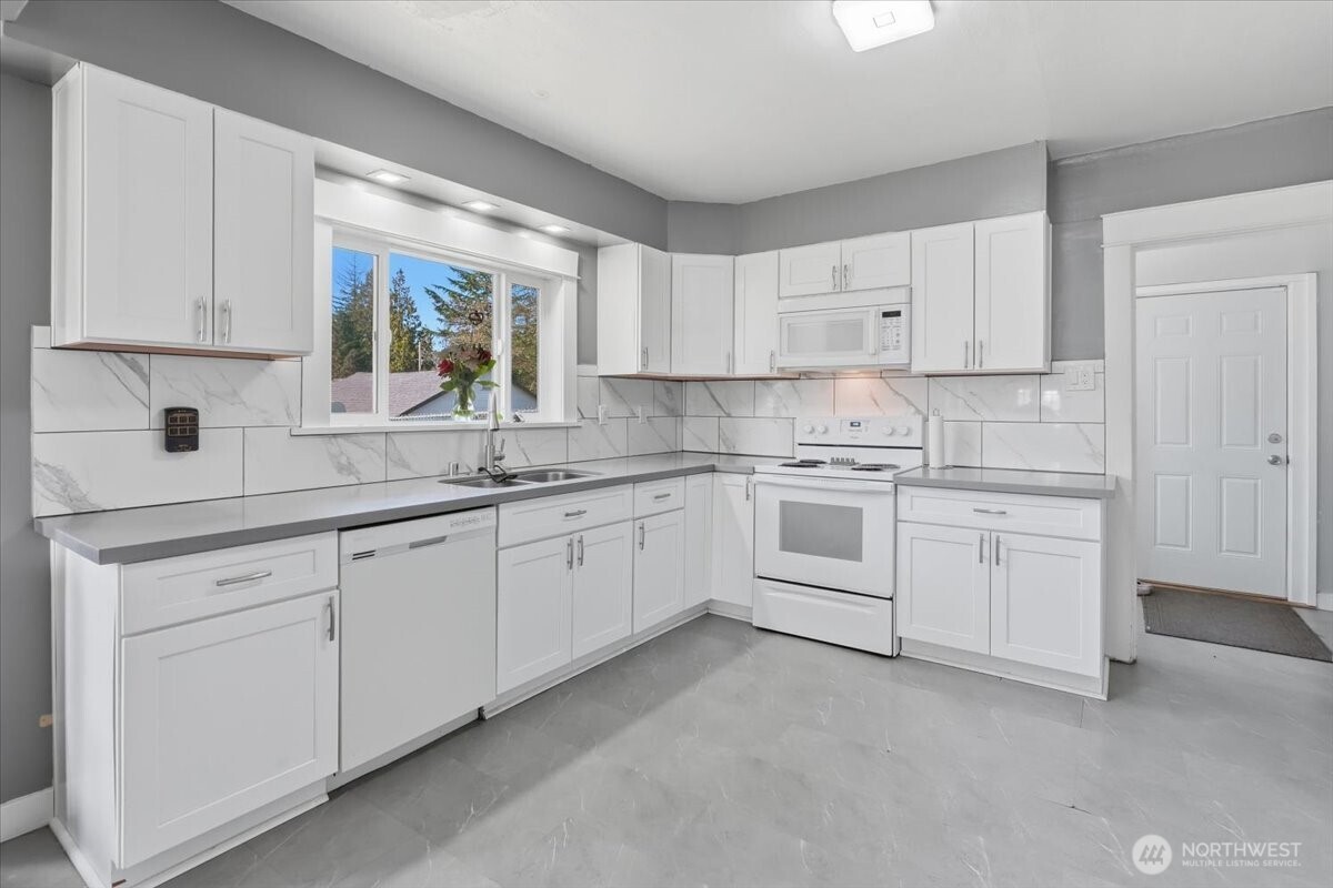 331 100th Street S Parkland WA 98444