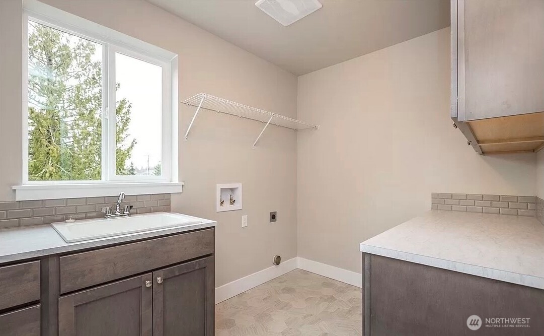15915 261st Avenue E Buckley WA 98321