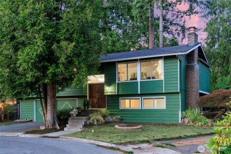 12822 NE 68th Street Kirkland WA 98033