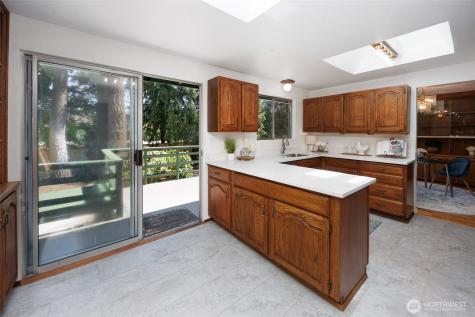 12822 NE 68th Street Kirkland WA 98033
