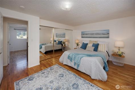 12822 NE 68th Street Kirkland WA 98033