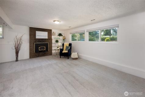 12822 NE 68th Street Kirkland WA 98033