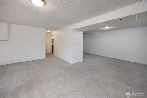 12822 NE 68th Street Kirkland WA 98033